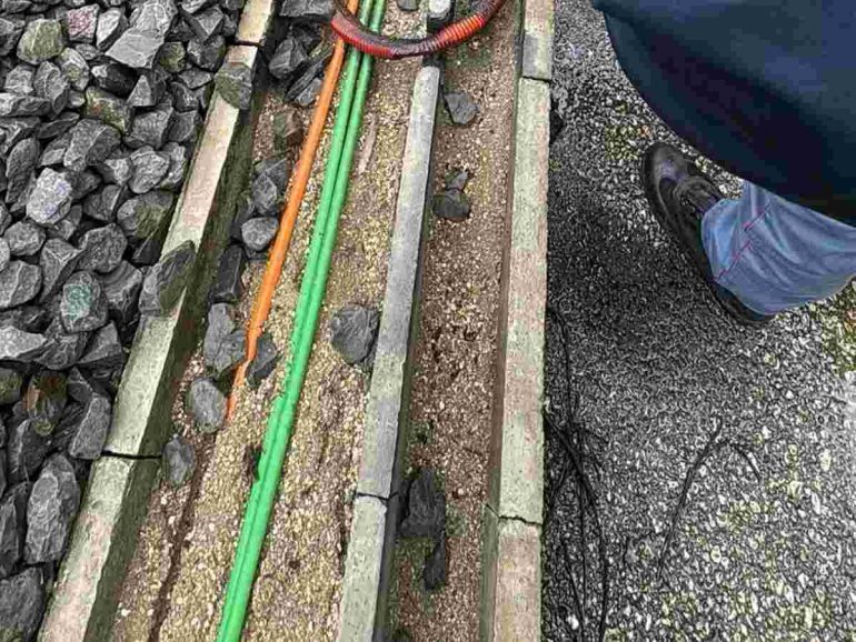 Sabotaggi all’Alta Velocità, 18 indagati e 7 misure cautelari: sgomberato il centro sociale Bencivenga
