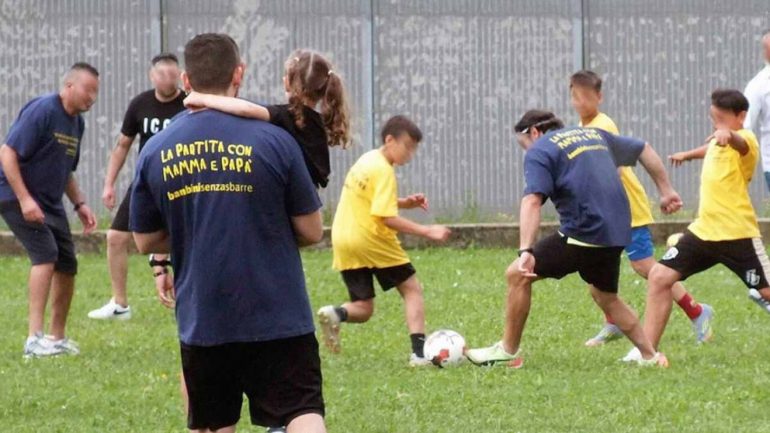 Salerno, in carcere la partita tra detenuti e figli per rafforzare i legami familiari