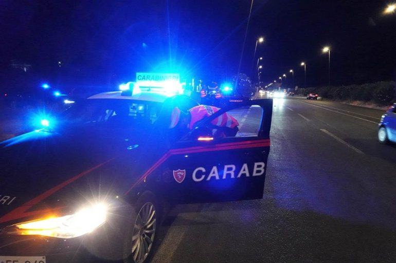 San Nicola la Strada, strappa borsa a una donna: arrestato rapinatore
