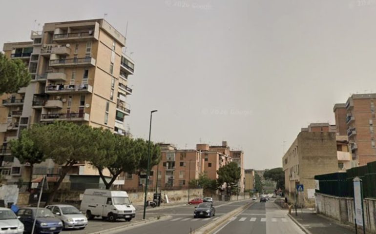 Scampia, accoltellato alla gamba durante un tentativo di rapina