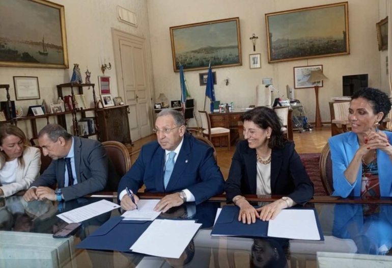 Terra dei Fuochi, scuole in campo: firmato il protocollo per educazione ambientale e legalità