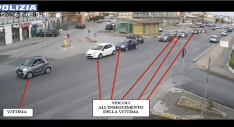 «Ti sparo in mezzo alla gente»: imprenditore sequestrato, arrestati in 11 legati ai Casalesi