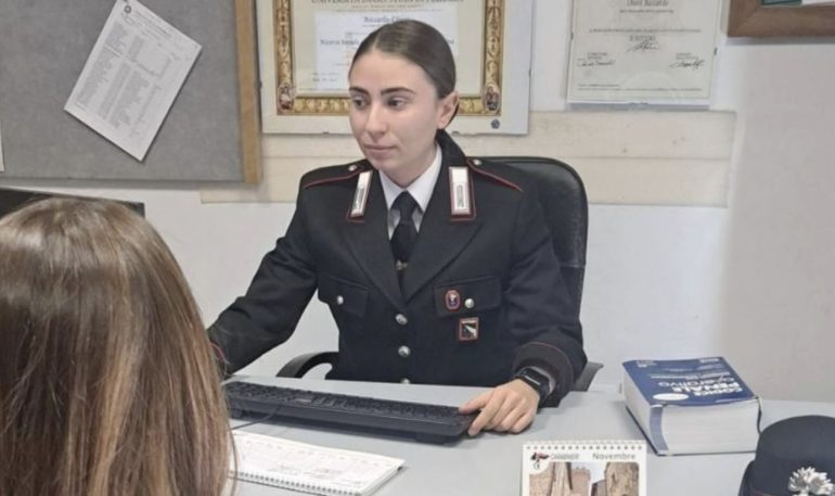 Truffa del telefono rotto: due denunciati dopo raggiro da 3.000 euro a Casina