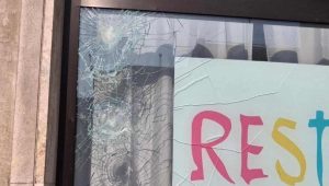 Vandali contro la sede di Resta, il prefetto: «Difendere chi lavora per il territorio»