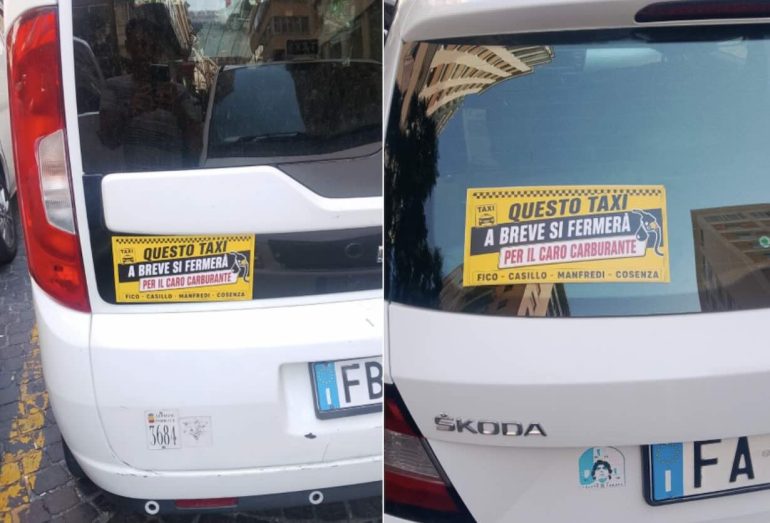 «A breve ci fermiamo», la scritta che invade i taxi di Napoli