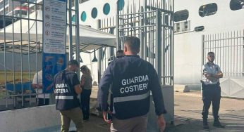 «Allarme» in mare, hackerano gli altoparlanti di una nave da crociera diretta a Napoli: sei ragazzi nei guai