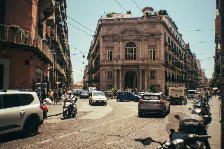 Attenzione automobilisti: modifiche alla viabilità a Napoli