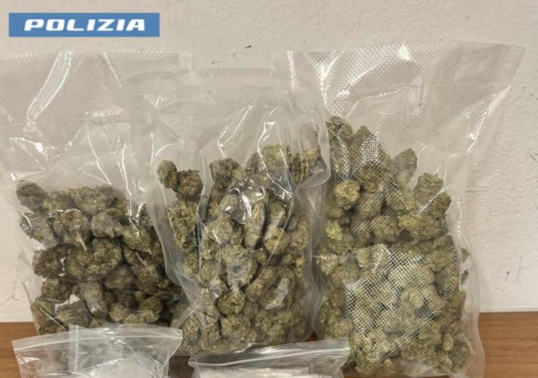 Blitz a Barra: 19enne arrestato con 300 grammi di marijuana