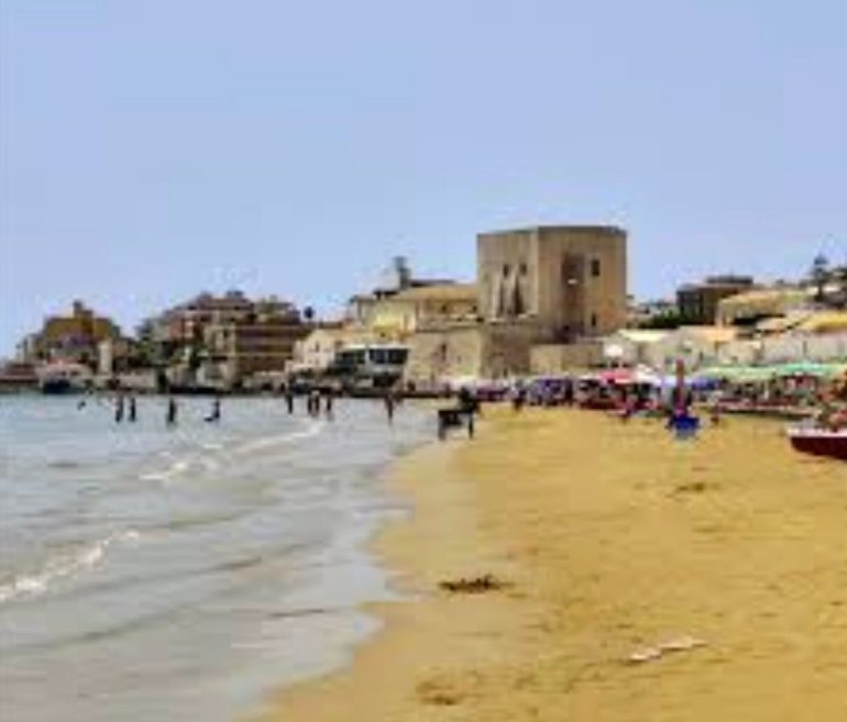 Camerota, rissa nella notte sulla spiaggia del Pozzallo: un ferito