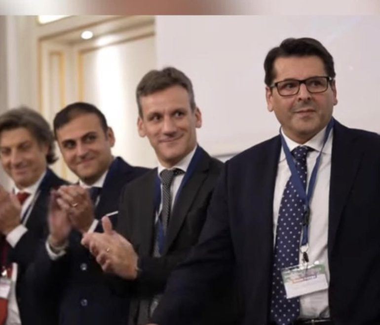 Caro bollette, l’intelligenza artificiale contro i costi nascosti: nasce la start-up napoletana PuntoWatt