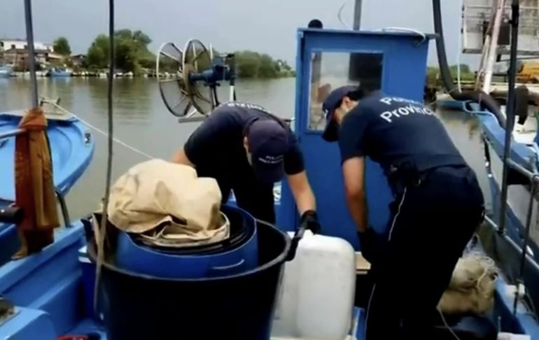 Castel Volturno, blitz contro la pesca di frodo alla foce del Volturno: denunce, sequestri e multe