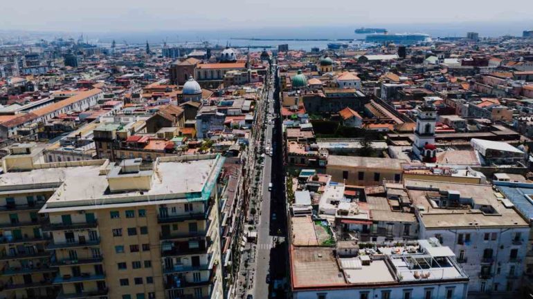 Cosa vedere a Napoli in un giorno: il percorso perfetto tra storia, street food e panorami