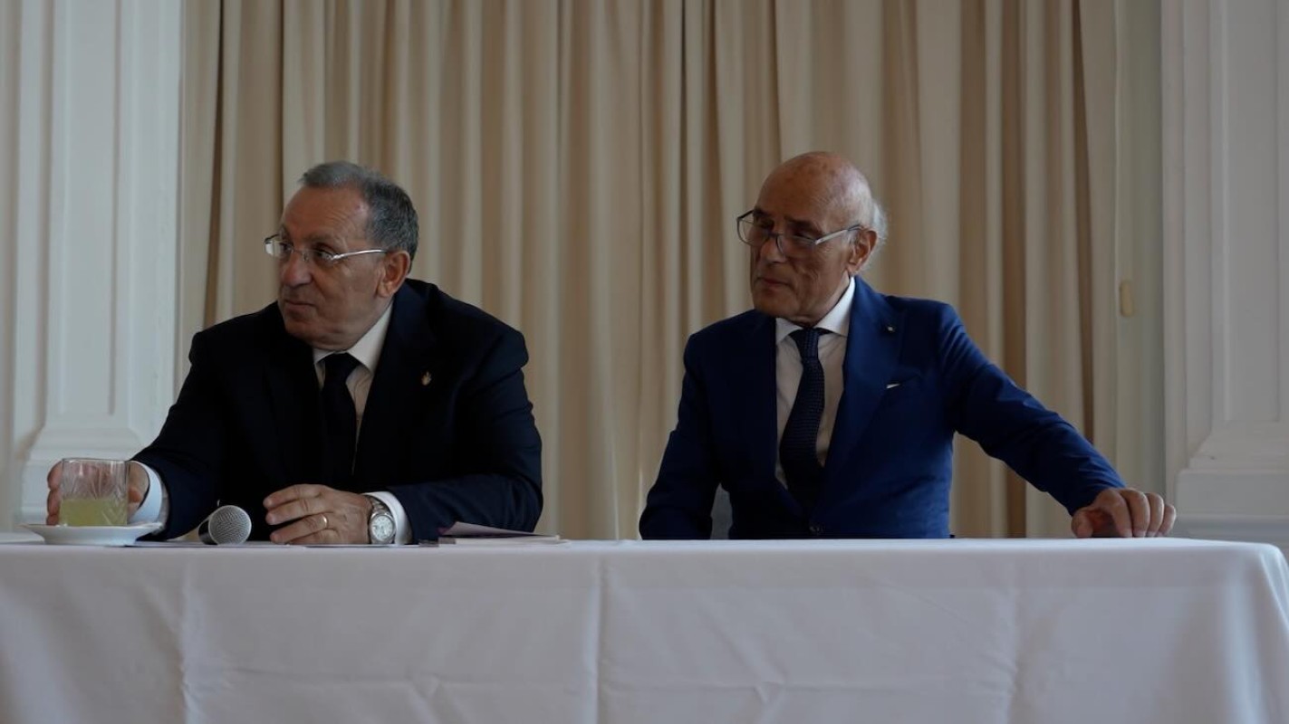 Nella foto, un particolare della vicenda.