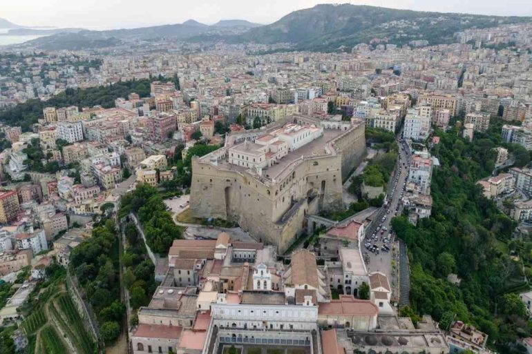 Dove vedere il tramonto a Napoli: i punti panoramici più belli con vista sul Golfo
