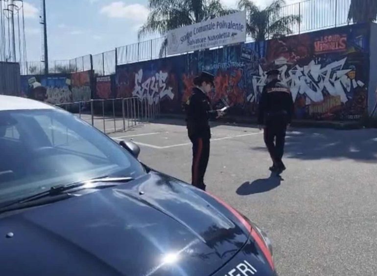 Follia della gelosia a Marano: accoltella due coetanei nella movida, arrestato un 16enne