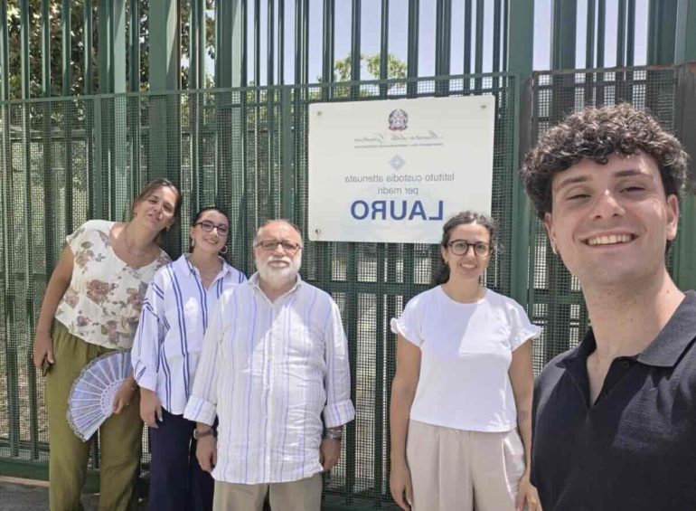 Il Garante campano visita l’istituto di Lauro per detenute madri