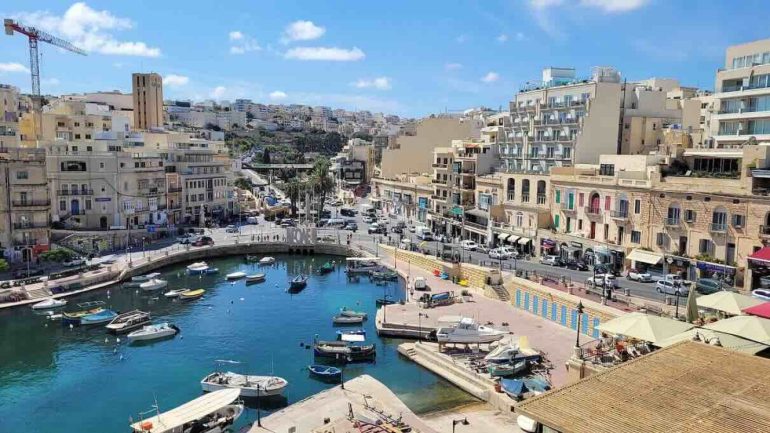 Il summit del clan D’Alessandro a Malta per riciclare i soldi dell’azzardo