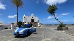 Ischia, cinque minori intossicati dall’alcol: il Questore chiude un locale per 30 giorni
