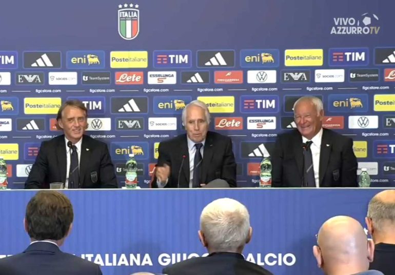 Mancini torna alla guida dell’Italia: «Pentito dell’addio di tre anni fa. Darò tutto per la Nazionale»