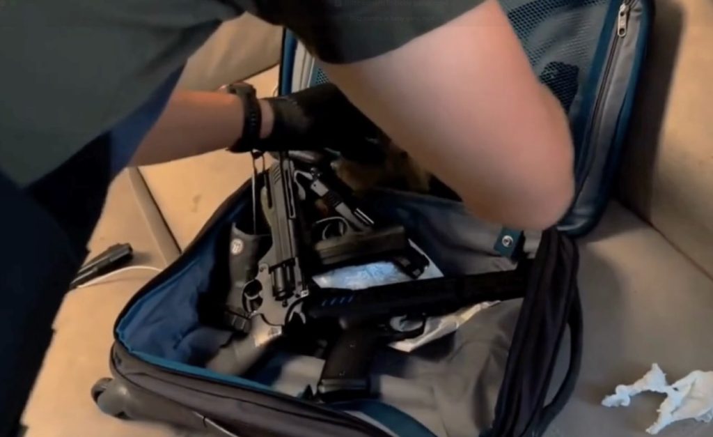 Maxi blitz contro le baby gang: 539 arresti e quasi mille profili social violenti