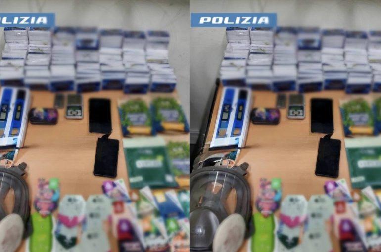 Scampia: 22enne arrestato con oltre 10 kg di hashish sullo scooter
