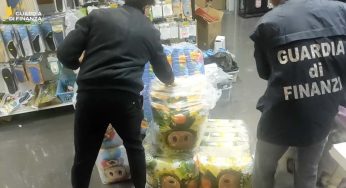 Maxi sequestro di merce contraffatta e fuochi illegali, denunciato imprenditore nel Casertano