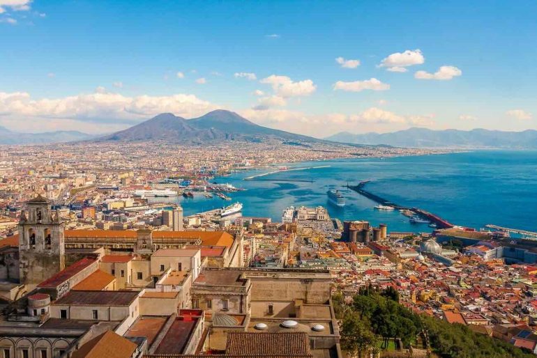 Meteo Napoli e Campania per oggi 10 luglio: è tornato il grande caldo