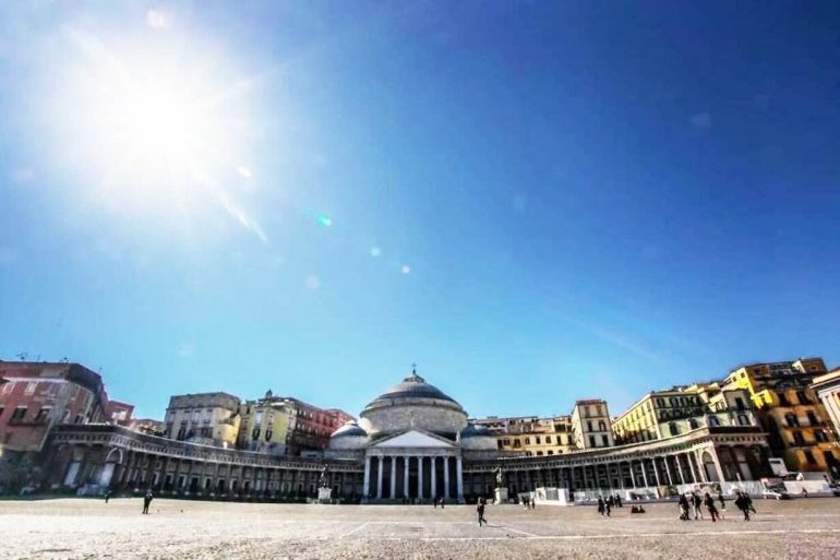 Meteo Napoli e Campania per oggi 21 luglio: l’anticiclone non molla