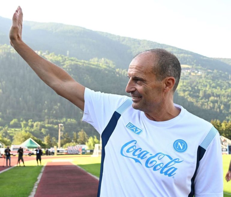 Napoli, Allegri cambia metodo: più pallone e 4-3-3 per costruire la nuova squadra