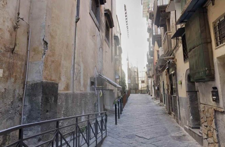 Napoli, casa occupata per 28 anni dal clan Misso: sequestro e sgombero