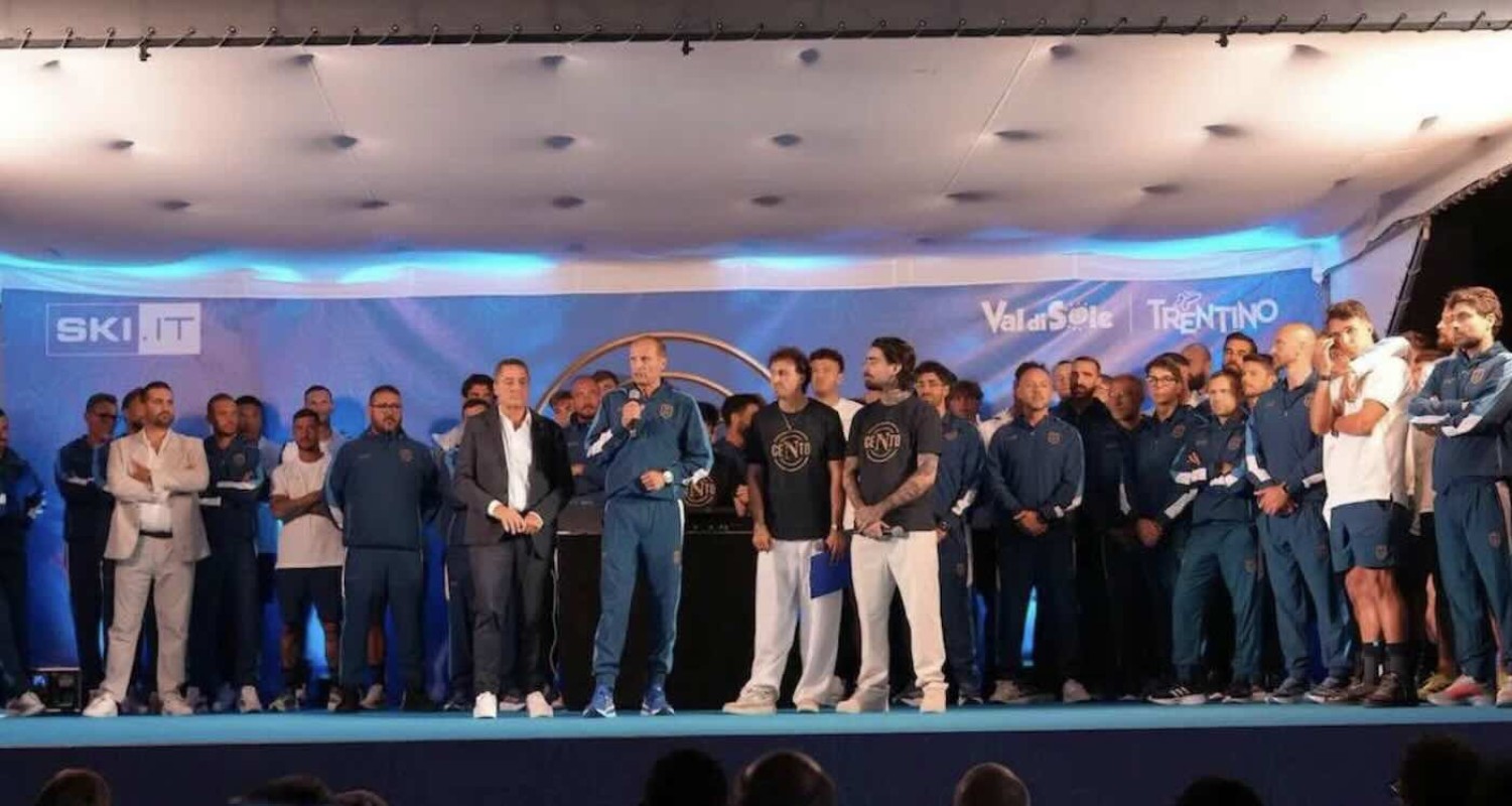 La presentazione del Napoli a Dimaro