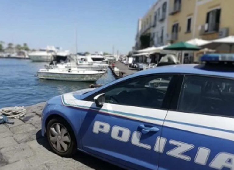Ischia, arrestato uomo ricercato in Europa per truffa