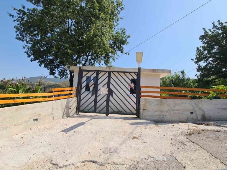 Pollica rafforza la battaglia contro l’abusivismo edilizio: 74 controlli e sequestri in poco più di un anno