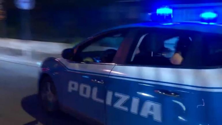 Pomigliano, agguato con il machete davanti allo chalet: due arresti