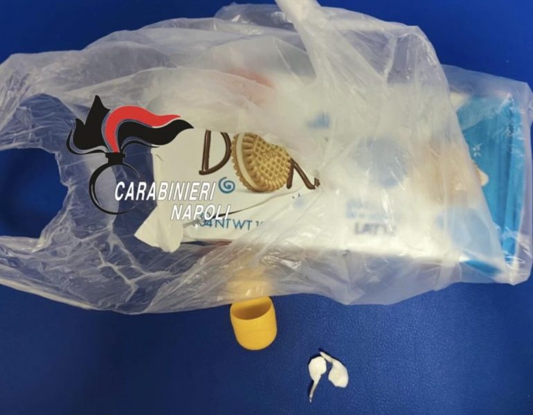 Pozzuoli, cocaina nascosta nel pacco di biscotti del paziente ricoverato