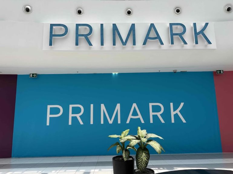 Primark sbarca al Centro Commerciale La Cartiera: apertura il 1° settembre a Pompei
