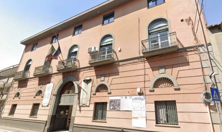 San Cipriano d’Aversa, sospeso dipendente comunale: falsificava i rimborsi spesa