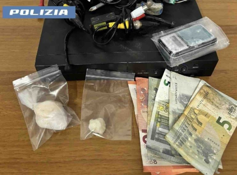 San Giovanni, supermarket dello spaccio in casa: arrestato 35enne