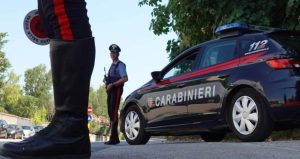 San Nicola La Strada, aggrediscono un padre davanti ai figli: arrestati due parcheggiatori abusivi
