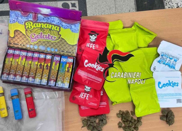 Spaccio 2.0 a Porta Nolana: l’hashish viaggia nelle bustine di biscotti, lo svapo è alla marijuana