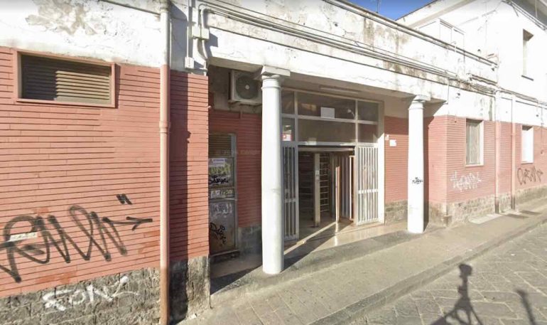 Spaccio di droga alla stazione Circumvesuviana: arrestato 19enne a San Giuseppe Vesuviano