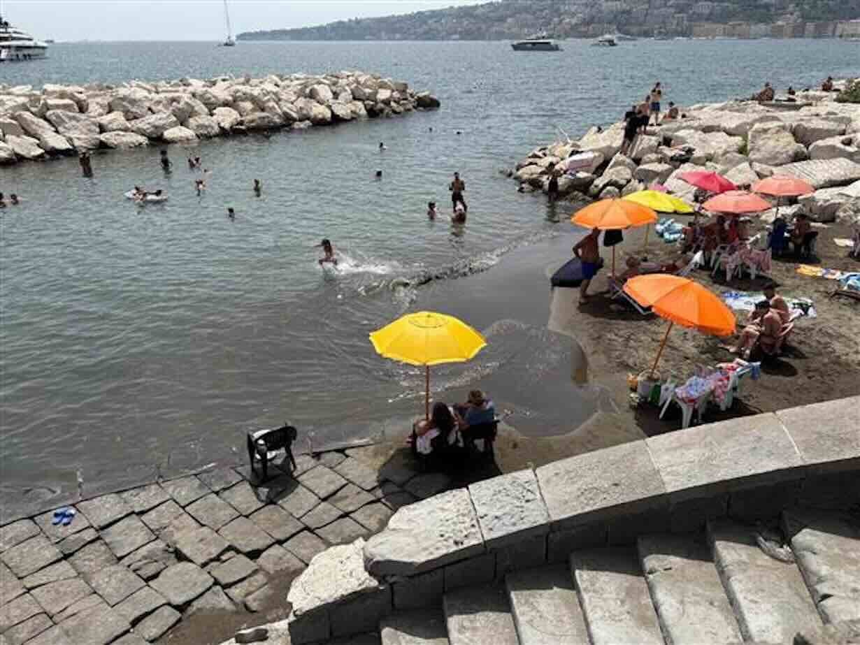 Nella foto, un particolare della vicenda.