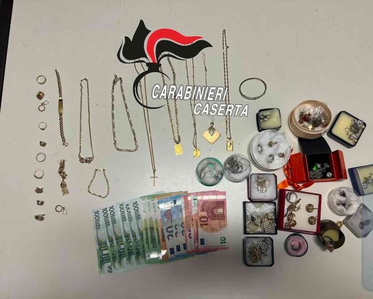 Truffa due anziani, arrestata alla stazione di Caserta con oro e contanti