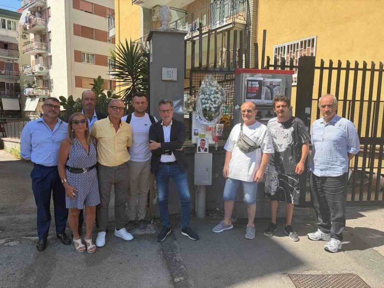 Un anno dopo la tragedia dell’Arenella: commemorati i tre operai morti sul lavoro