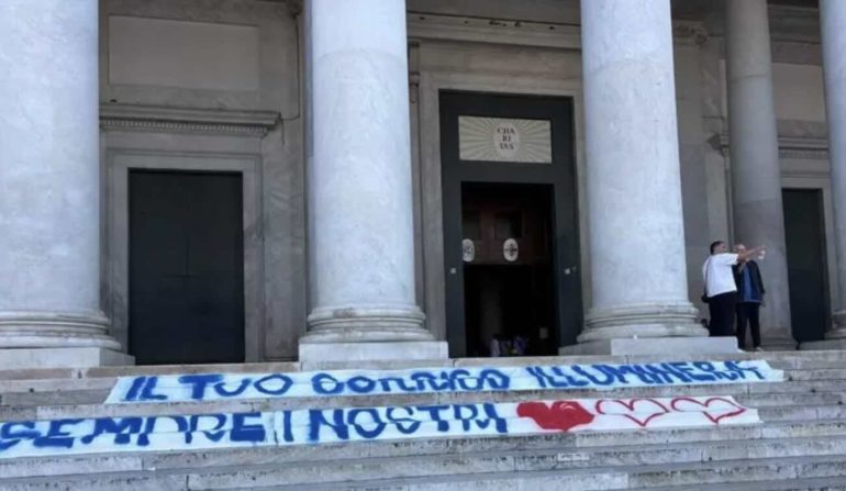 Un anno senza Dj Godzi, Napoli ricorda Michele Noschese: «Ci hai insegnato che la vita è bella e unica»