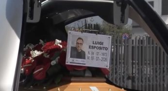 Giornalista ucciso, l’ultimo saluto a Luca Esposito e il ricordo degli amici