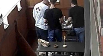A Caserta giovani clienti sorprendono pulendo il locale dopo il pranzo in un ristorante