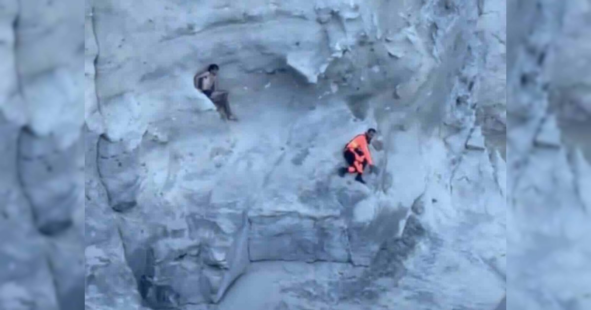Bacoli, si arrampica sulla scogliera per tuffarsi e resta bloccato: salvato da Vigili del Fuoco e Guardia Costiera