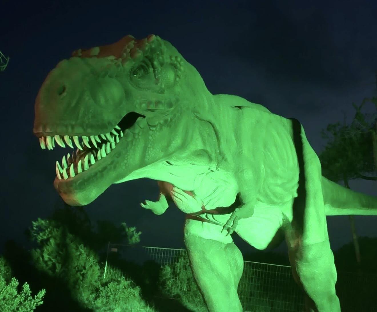 A Baia Domizia torna 'Dinosaurs Experience': un viaggio immersivo nel mondo dei giganti preistorici fino al 23 agosto