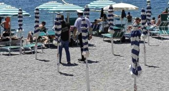Blitz a Maiori: sequestrati ombrelloni e lettini, prenotazioni abusive sulle spiagge libere